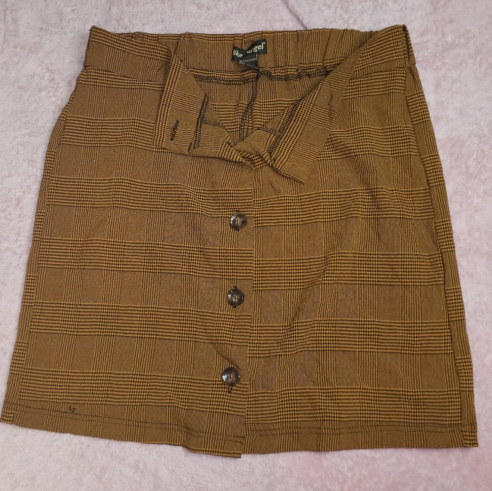 TAN Plaid button down skirt size 1XL
